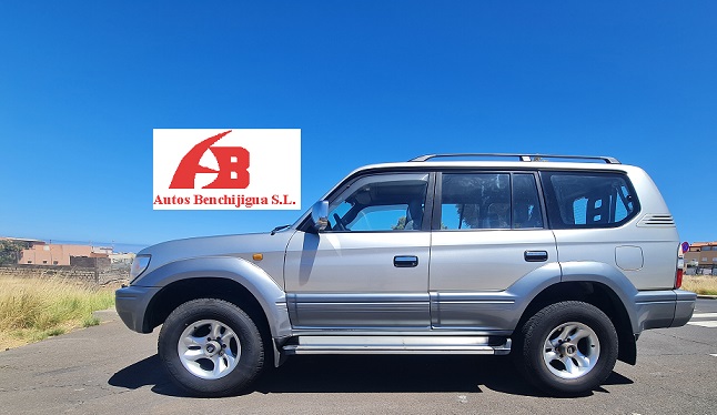 Imagen de TOYOTA LAND CRUISER