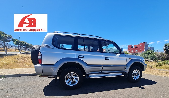 Imagen de TOYOTA LAND CRUISER