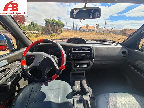 Imagen de MITSUBISHI L-200